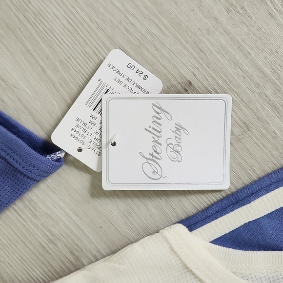 🌺 Adorable baby outfit complete with hat, onesie, and pants 🌺 - Picture 3 of 5